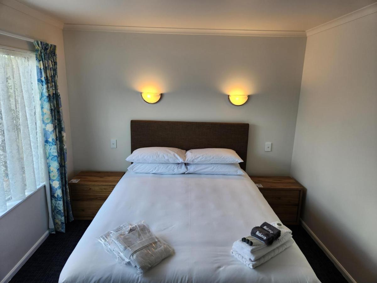 Botany Palms Motel Оукланд Екстериор снимка